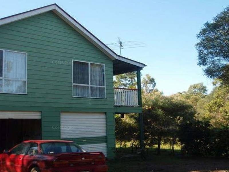 17 HALCYON STREET, Lamb Island QLD 4184