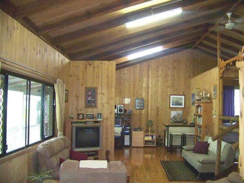 21 Arthur Street, Macleay Island QLD 4184