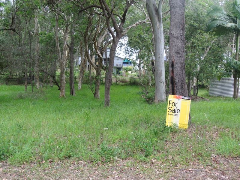 42 Coondooroopa Dve, Macleay Island QLD 4184