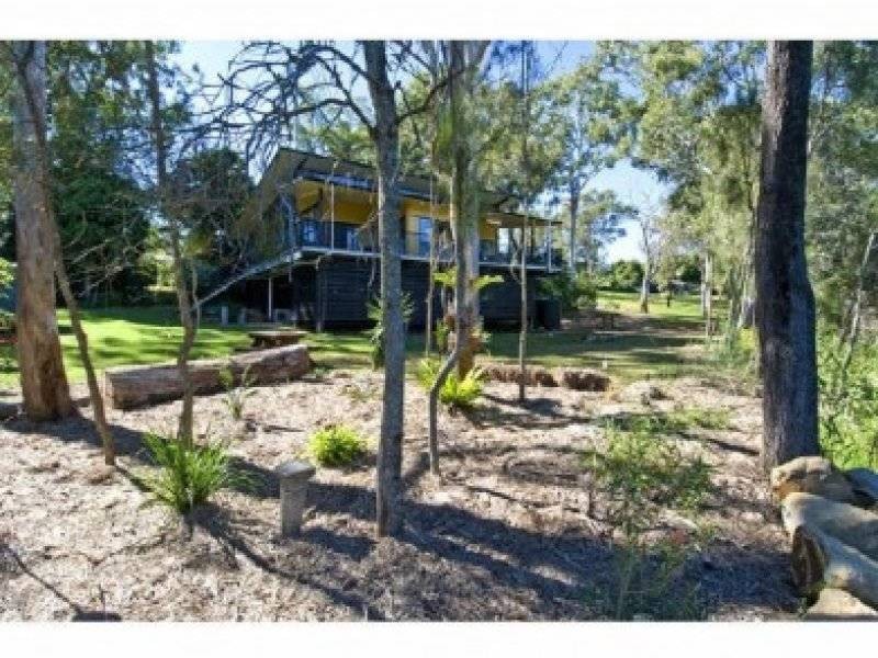 25 MICHAEL AVE, Lamb Island QLD 4184