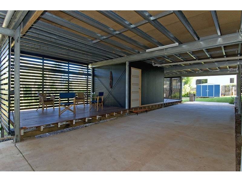 25 MICHAEL AVE, Lamb Island QLD 4184