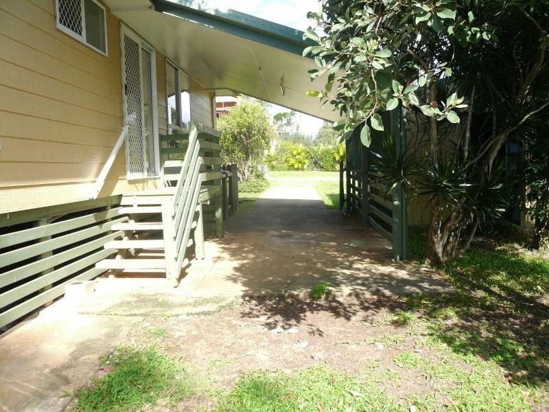 67 Scotts Rd, Macleay Island QLD 4184