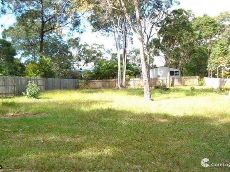 9 Lenard Street, Lamb Island QLD 4184