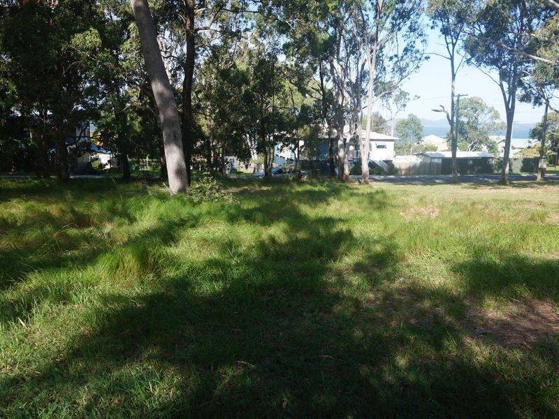 5 Alkira Street, Macleay Island QLD 4184