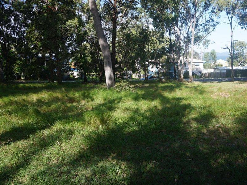 5 Alkira Street, Macleay Island QLD 4184