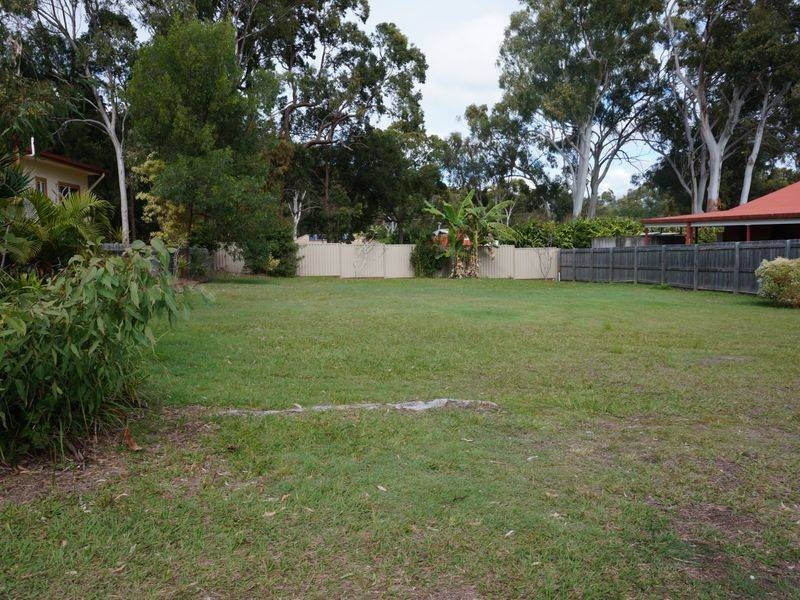 12 Dalpura Street, Macleay Island QLD 4184