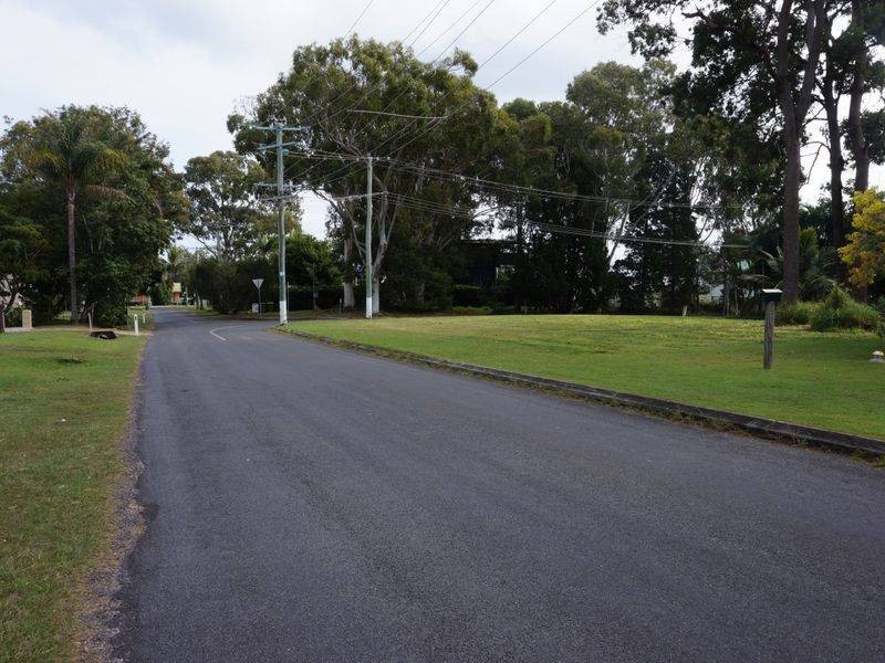 12 Dalpura Street, Macleay Island QLD 4184