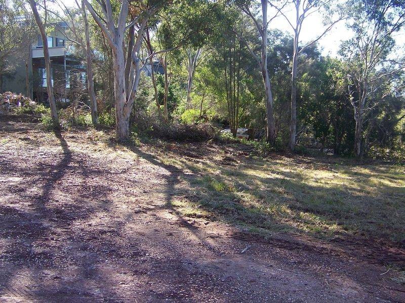 lot 40 Azure Court, Lamb Island QLD 4184