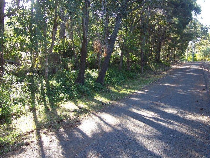 18 Flora Street, Lamb Island QLD 4184