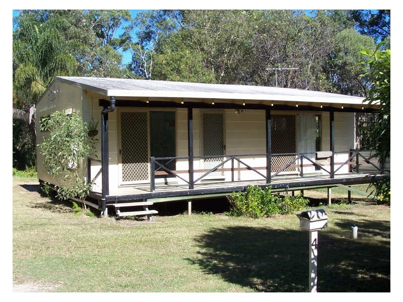 4 Dove Street, Macleay Island QLD 4184