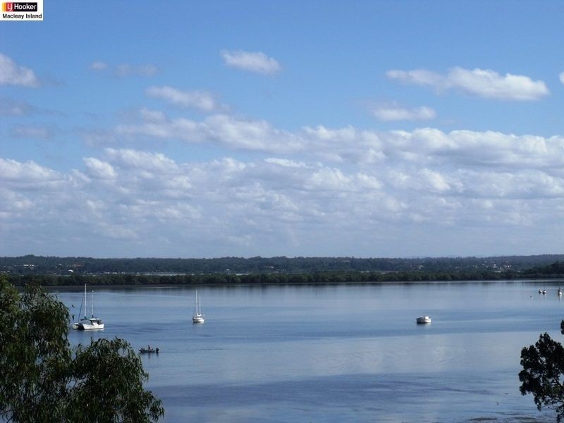 25 Cliff Tce, Macleay Island QLD 4184