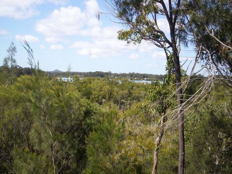 14 Emita Street, Macleay Island QLD 4184