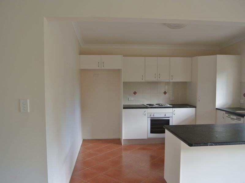 2 Cathy Street, Macleay Island QLD 4184