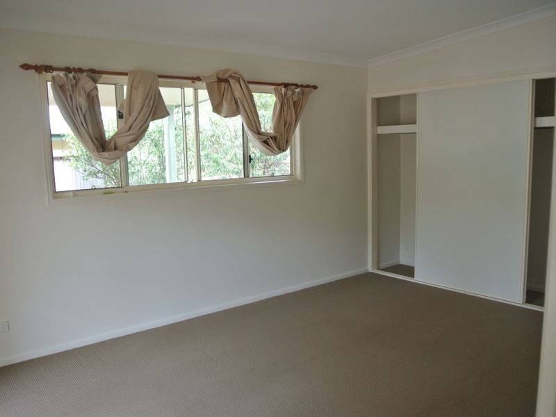 2 Cathy Street, Macleay Island QLD 4184
