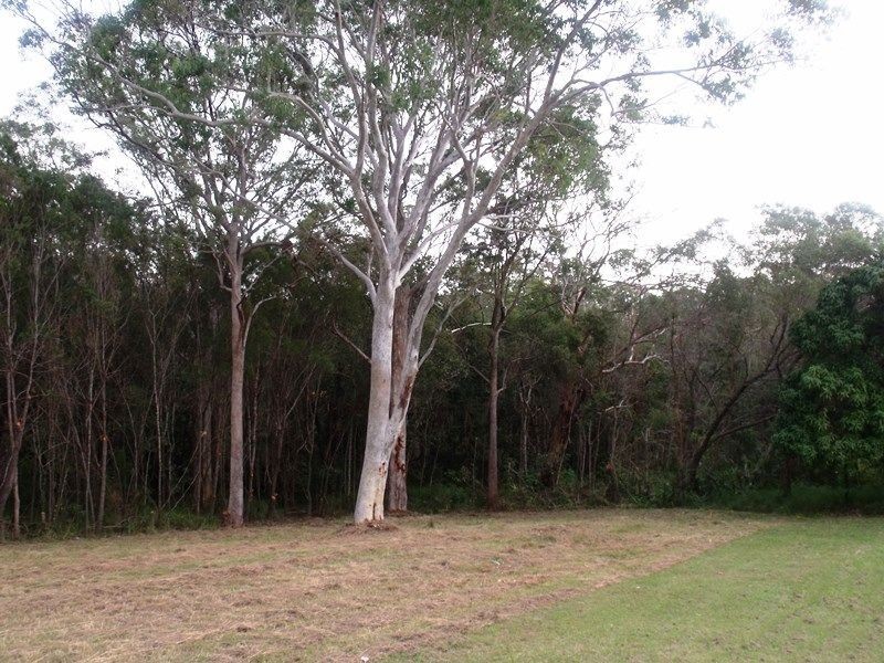 5 Michael Street, Macleay Island QLD 4184