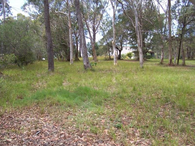 10 Kardinia Street, Macleay Island QLD 4184