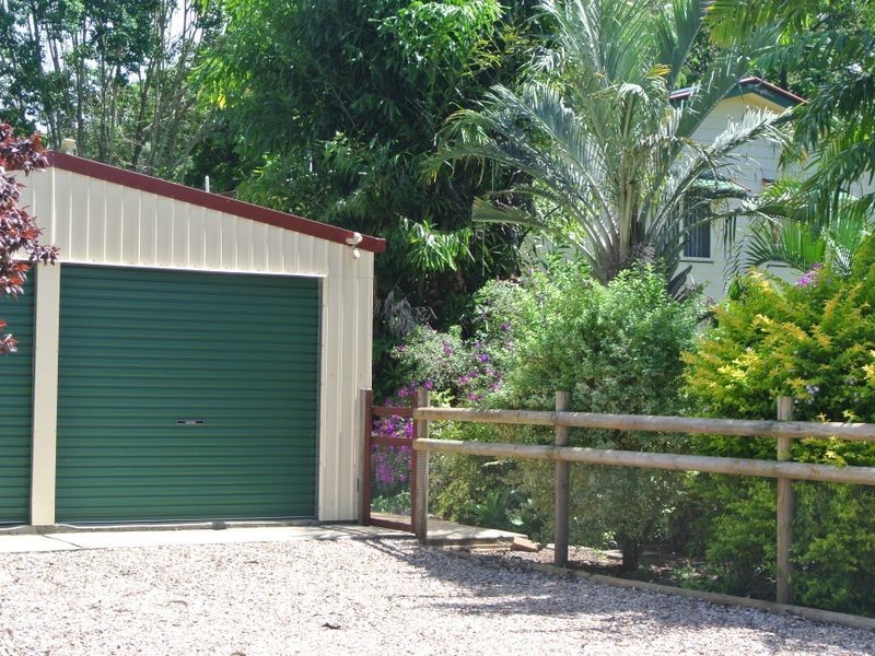 5 to 9 Barry Street, Macleay Island QLD 4184