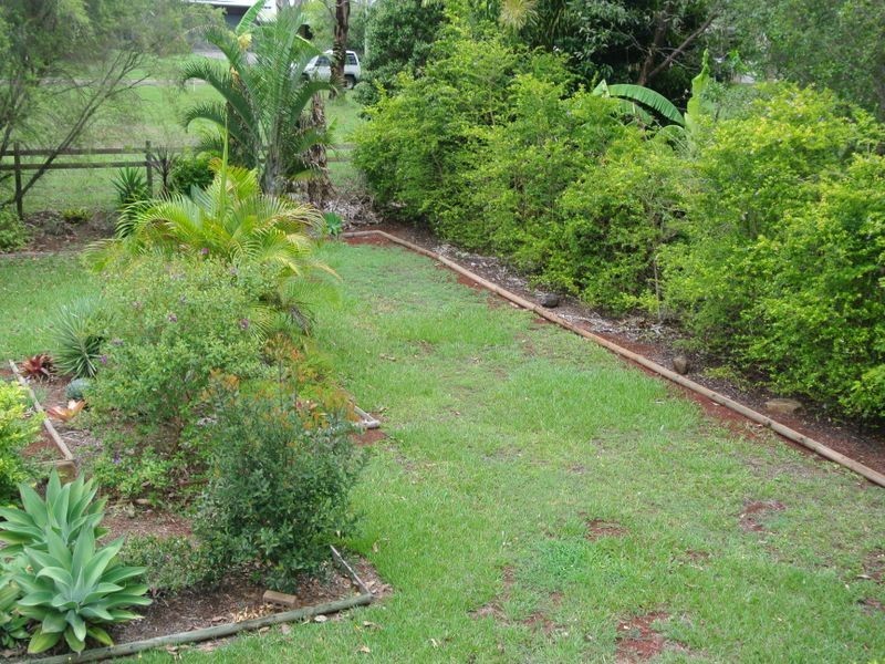 5 to 9 Barry Street, Macleay Island QLD 4184