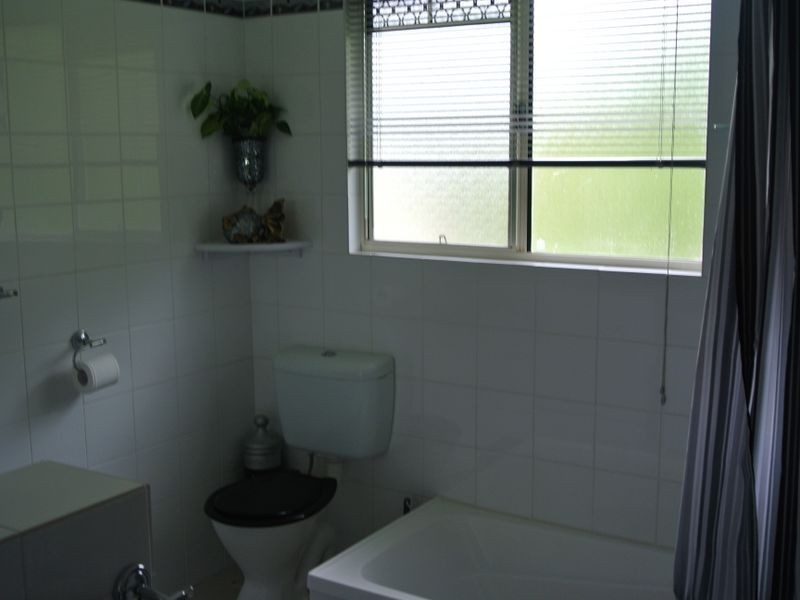 5 to 9 Barry Street, Macleay Island QLD 4184