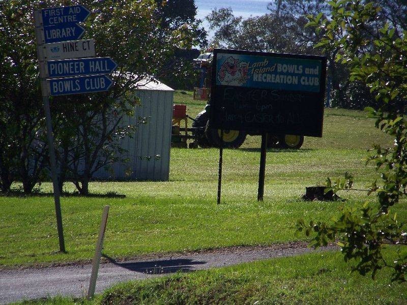 128 Lucas Drive, Lamb Island QLD 4184