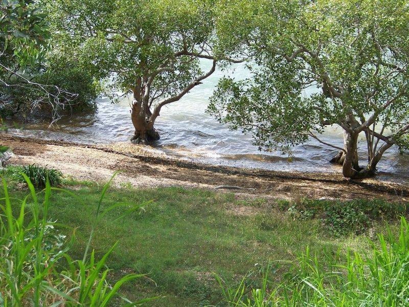18 Resthaven Drive, Lamb Island QLD 4184
