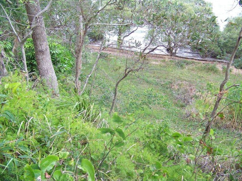 18 Resthaven Drive, Lamb Island QLD 4184