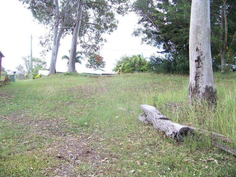 18 Resthaven Drive, Lamb Island QLD 4184