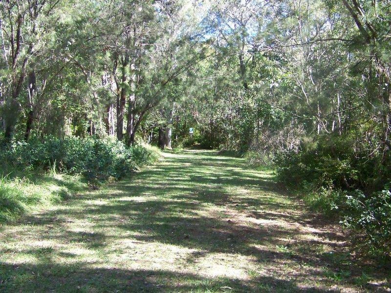 105 Perulpa Drive, Lamb Island QLD 4184
