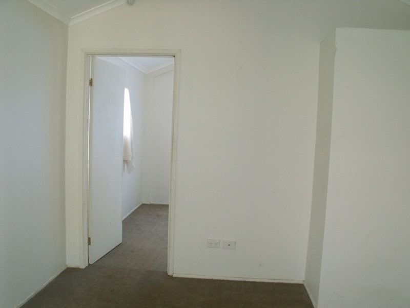 6 Peter Cr, Macleay Island QLD 4184