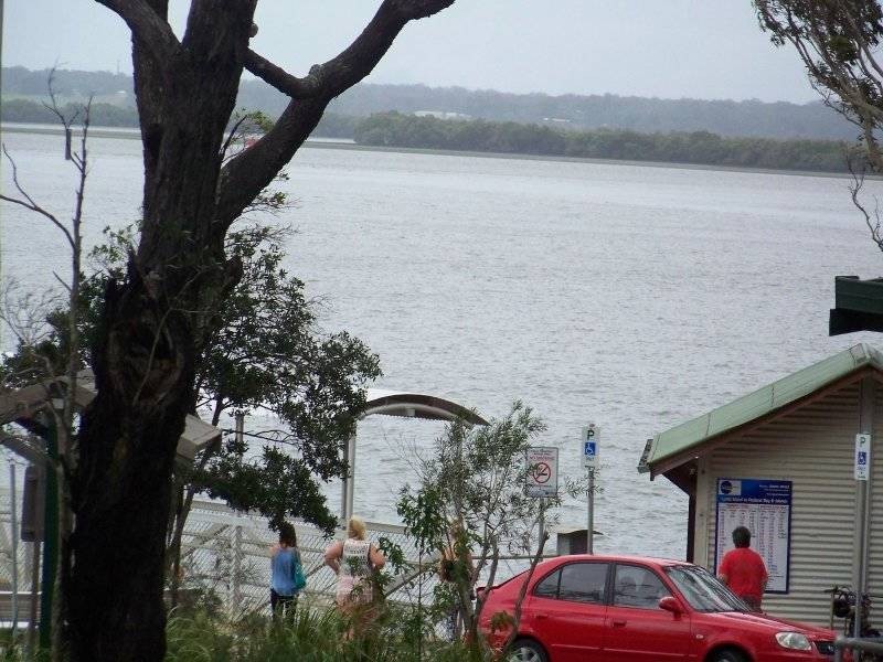 2-4 Lucas Drive, Lamb Island QLD 4184