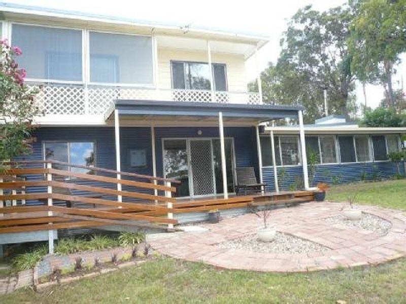 10 Hastings Tce, Macleay Island QLD 4184