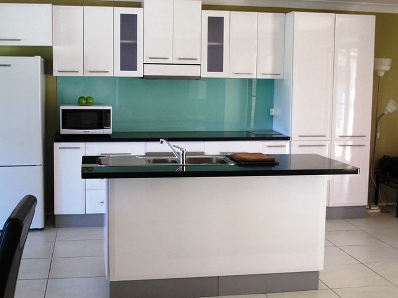 83 Coondooroopa Dve, Macleay Island QLD 4184