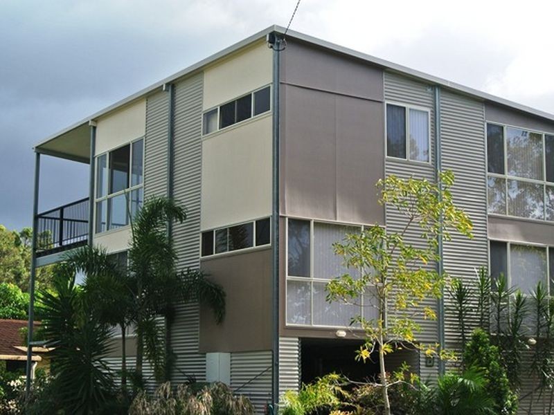 34 Eatbourne Tce, Macleay Island QLD 4184