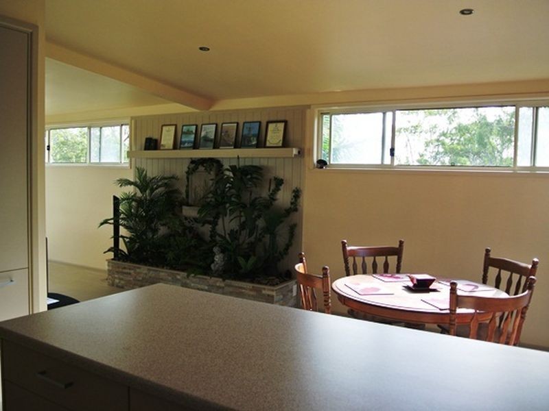 34 Eatbourne Tce, Macleay Island QLD 4184