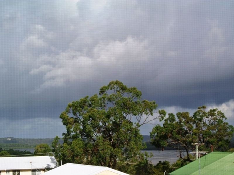 34 Eatbourne Tce, Macleay Island QLD 4184