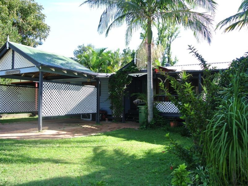 30 Vine St, Macleay Island QLD 4184