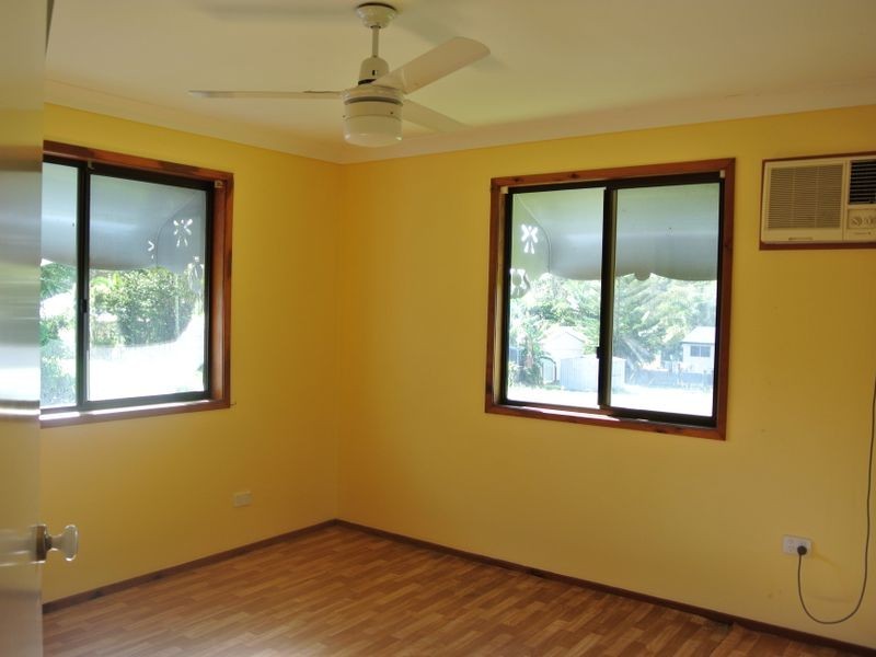 30 Vine St, Macleay Island QLD 4184