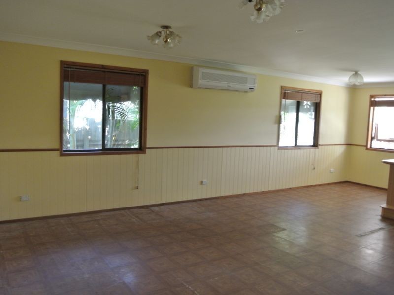 30 Vine St, Macleay Island QLD 4184