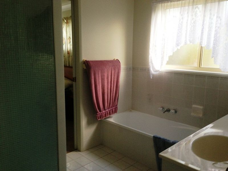 41-43 Barramundi St, Macleay Island QLD 4184
