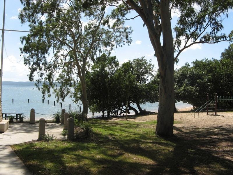 76 COONDOOROOPA DVE DVE, Macleay Island QLD 4184