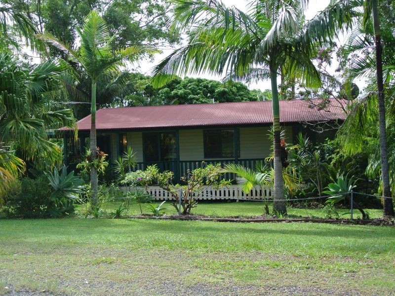 31 Scotts Road, Macleay Island QLD 4184