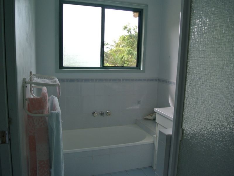31 Scotts Road, Macleay Island QLD 4184