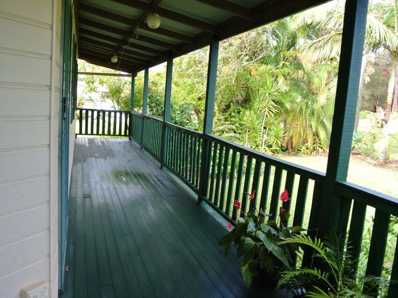 31 Scotts Road, Macleay Island QLD 4184