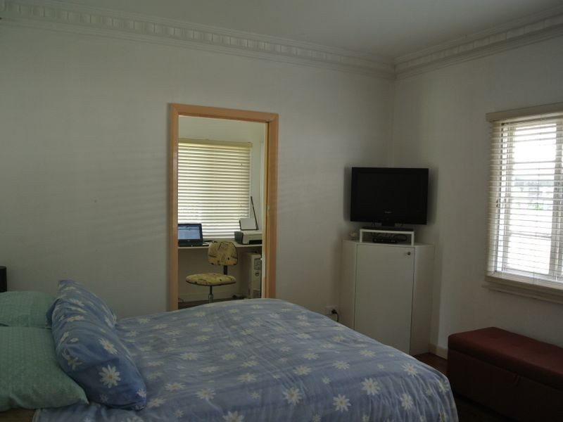 17 Mawson St, Macleay Island QLD 4184