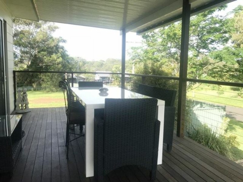 75 Scotts Road, Macleay Island QLD 4184