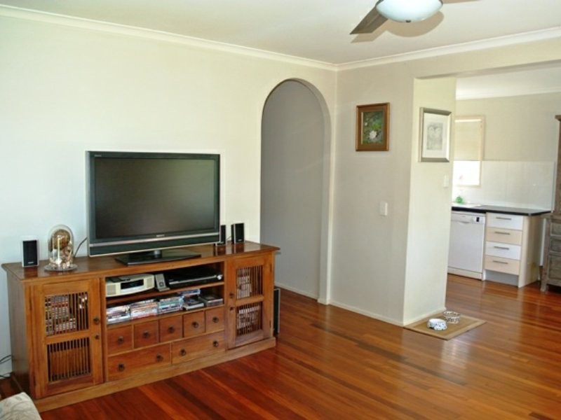 75 Scotts Road, Macleay Island QLD 4184