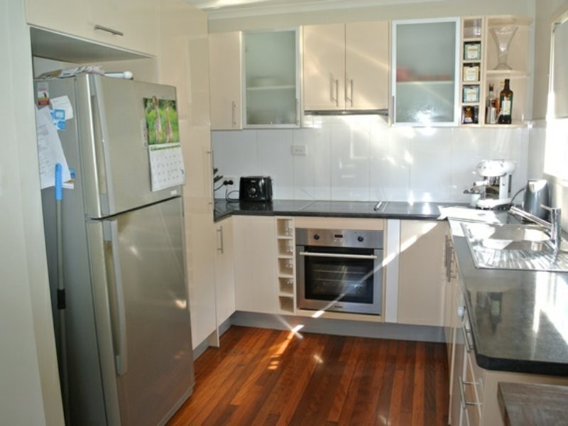 75 Scotts Road, Macleay Island QLD 4184