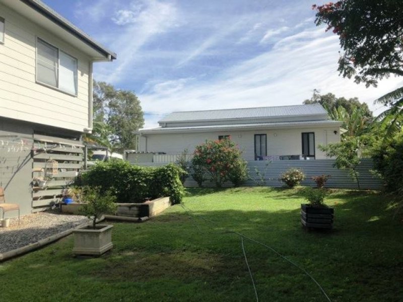 75 Scotts Road, Macleay Island QLD 4184