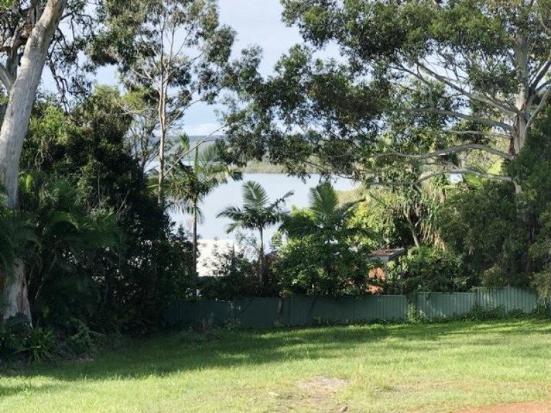 75 Scotts Road, Macleay Island QLD 4184