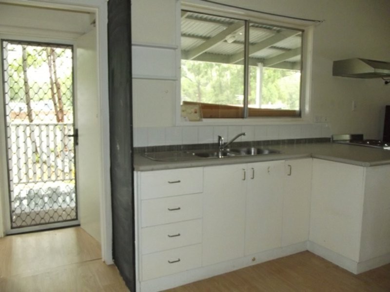 10 Brolga Street, Macleay Island QLD 4184